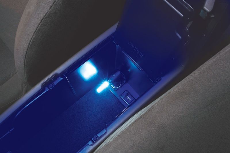 カーメイト｜CAR MATE CZ330 車用 LEDライト プラグ型 ブルー アクセサリー