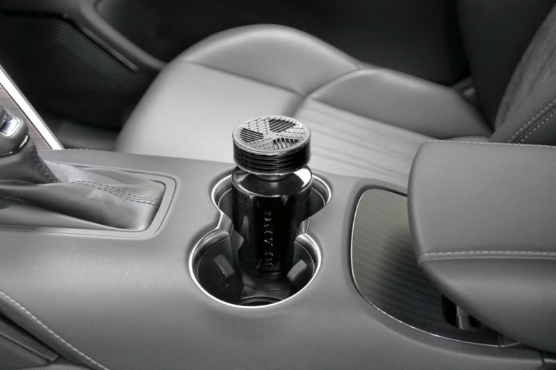 L932 ブラング モンスターリキッド グランスイート | カーメイト 公式