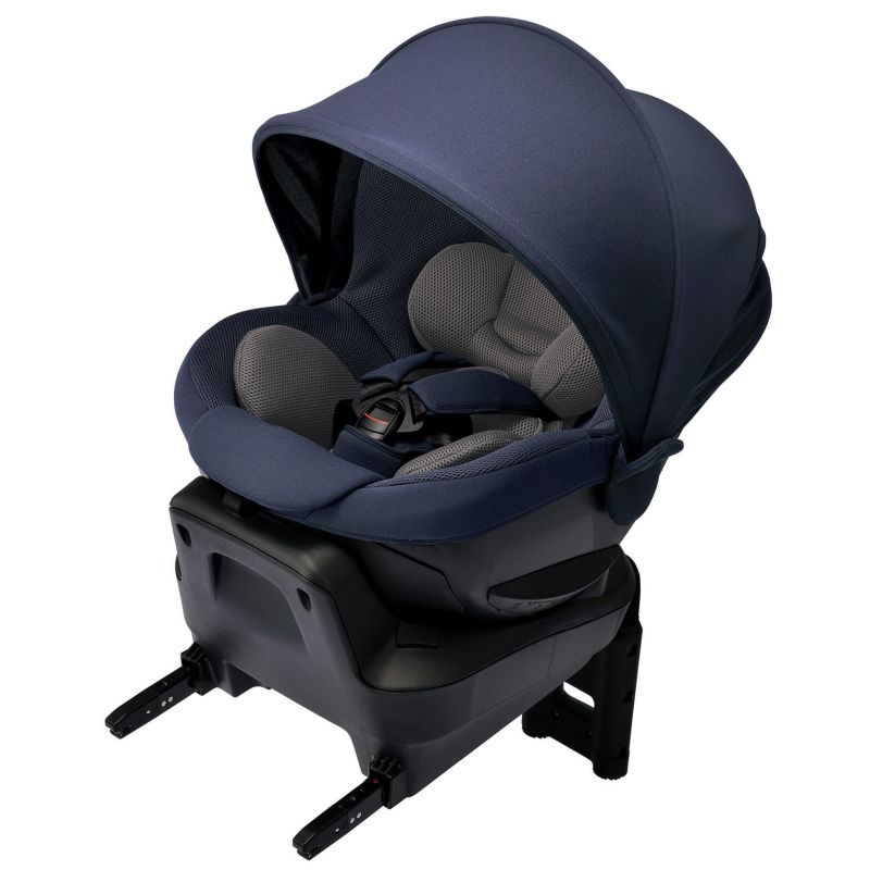 チャイルドシートです美品　チャイルドシート　新生児～4歳　クルット4i プレミアム　ISOFIX