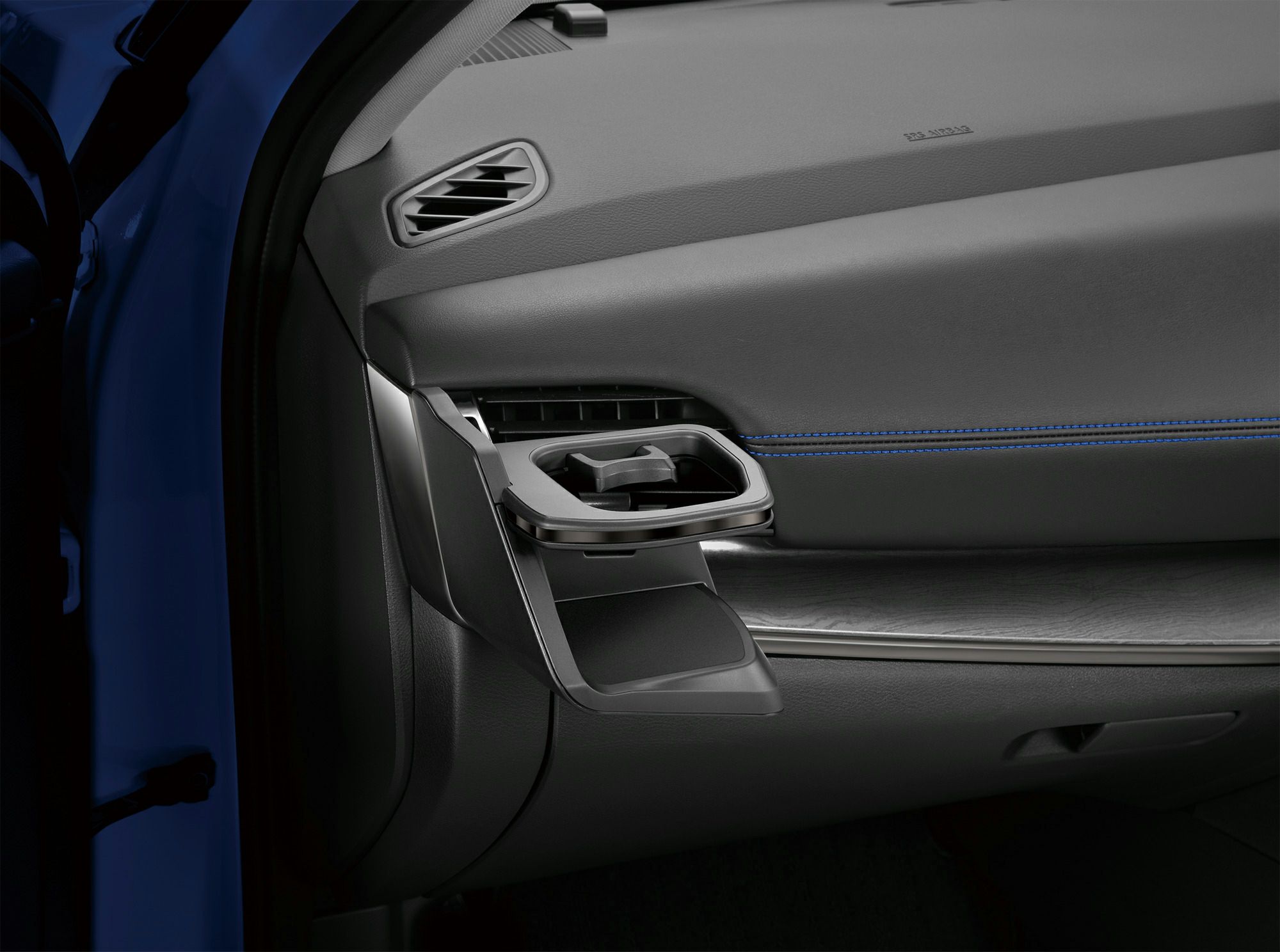 新製品]『エクストレイル専用ドリンクホルダー シリーズ』｜カー