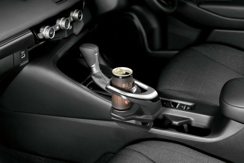 ドリンクエクスプレス 楽天市場】ホンダ ヴェゼル ドリンクホルダー NZ842 ヴェゼル