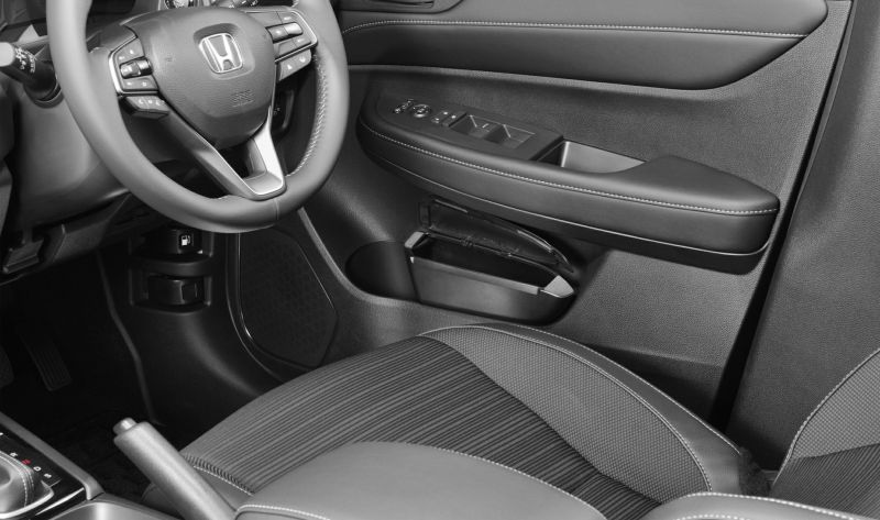 NZ887K WR-V専用 ゴミ箱 運転席用 | カーメイト 公式オンラインストア本店