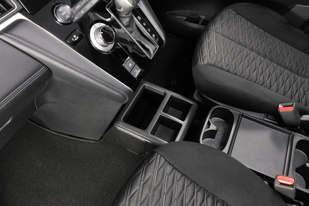 新型 デリカ D:5 センターコンソール テーブル ＆ ドリンク マット